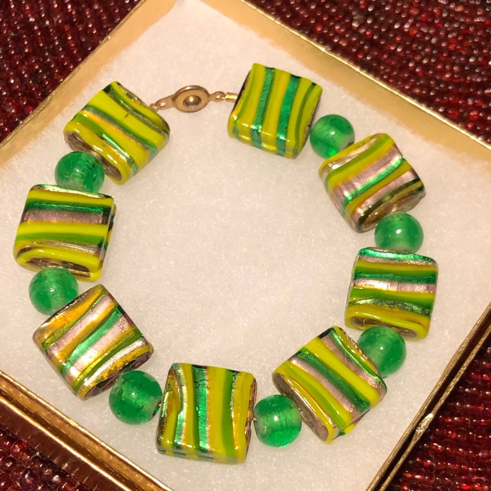 Green & Yellow Art Glass Bracelet - Picture 2 of 5